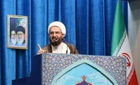 امام جمعه تهران: انبوه اطلاعات در فضای مجازی بر سر مردم می‌بارد/ انتقادات از فساد در شهرداری‌ها