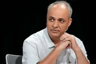 طعنه زیدآبادی به چمران: اگر شورا‌ها برای مردم آب نداشته، برای او نان داشته است