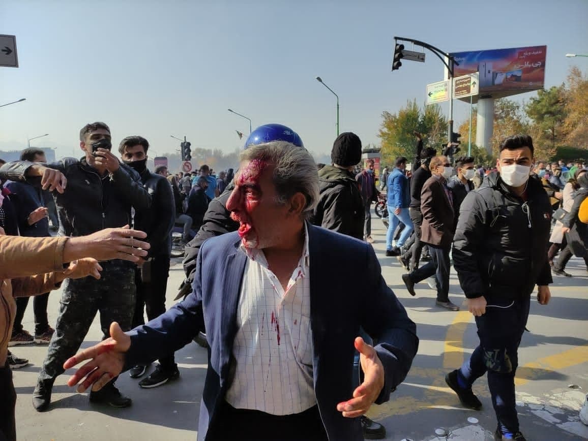 زخمی شدن برخی شهروندان در جریان اعتراضات امروز