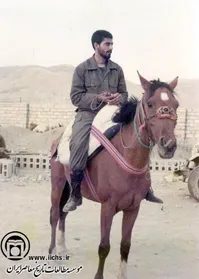 عکس| تصویری دیده نشده از سردار سلیمانی سوار بر اسب