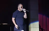 اشوان خواننده پاپ ساعت ۱۵ میلیاردی اش را مفت از دست داد!
