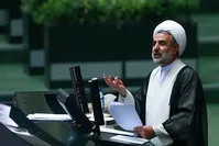 مجتبی ذوالنوری؛ از آتش زدن برجام و دیدار با سفیر انگلیس تا توزیع شبنامه علیه روحانی؛ ماجرا چیست؟