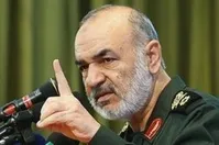 فرمانده سپاه: امام دشمن را از سرزمین‌مان بیرون راندند، رهبر عزیزمان او را تعقیب کردند /جنگ و مقاومت ادامه دارد