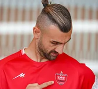توجیه سردار پرسپولیس؛ مالکوم داداشم است و پیراهنش را خواستم!