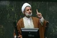 انتقاد ذوالنوری از رئیسی: رتبه‌بندی معلمان نیمه‌کاره و تکلیف حقوق بازنشستگان هنوز مشخص نیست/ فساد و قاچاق کمر اقتصاد را شکسته