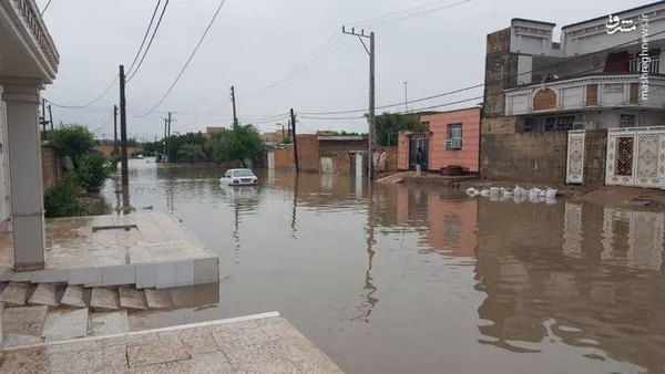 آبگرفتگی معابر و خیابان&zwnj;ها در سوسنگرد پس از بارش شدید باران

