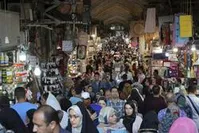 گزارش آسوشیتدپرس از واکنش ایرانیان به فشارهای‌ اقتصادی؛ مشکل ترامپ است یا عملکرد مسئولان؟