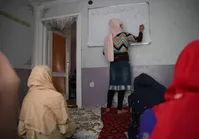 تصاویر| مدرسه مخفی دختران افغان