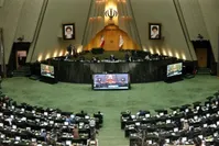 مجلس دوازدهم نباید از دولت پزشکیان انتقام بگیرد