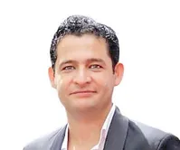 بهمن بابازاده برای مهسا امینی در کنسرتش خواند