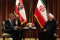 روحانی در دیدار رییس‌جمهور اتریش:تهران از توسعه روزافزون روابط با کشورهای اتحادیه اروپا از جمله اتریش استقبال می کند