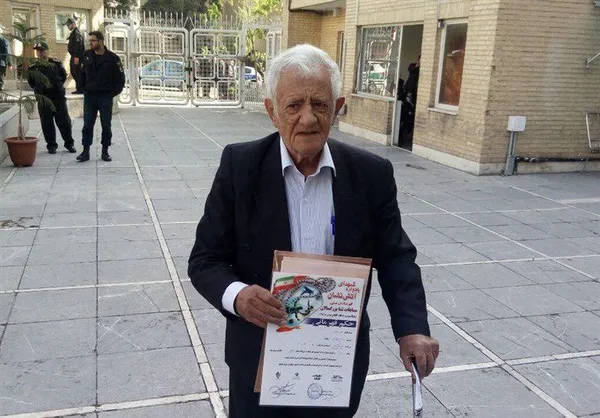 رکورد پیرترین کاندیدای ریاست&zwnj;جمهوری با ثبت&zwnj;نام مرد ۸۹ ساله شکسته شد 