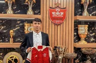 عکس| رونمایی پرسپولیس از خرید جدید خود؛ یعقوب براجعه به این تیم پیوست