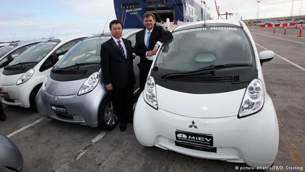 Mitsubishi i-MiEV
Mitsubishi i-MiEV
این خودروی کوچک برقی محصول شرکت میتسوبیشی است.