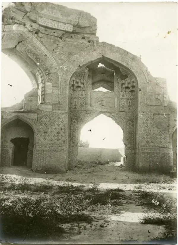مسجد کبود، آنتوان سوروگین، حدود ١٩٠٠


