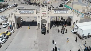 مرز مهران باز است