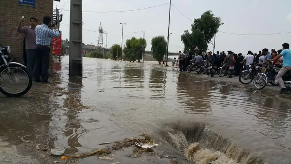 عکس&zwnj;ها از سایت دز