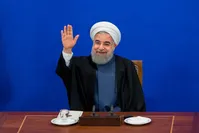 روحانی: هر وقت آمریکا تحریم‌ها را لغو کرد، مذاکره می‌کنیم| از شرایط بحرانی عبور کرده‌ایم| تورم از ۵۲ به ۳۴ درصد رسیده| رکورد اشتغال در تابستان امسال| نمی‌خواهیم قیمت سوخت را بالا ببریم