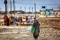 زن بلوچ ۳ روز در «صف» نفت ایستاد تا جان داد!