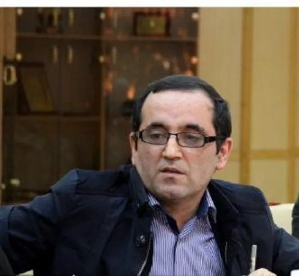 دکتر سید هاشم موسوی(رییس پژوهشکده گیلان شناسی دانشگاه گیلان و عضو هیات امنای بنیاد شیون) از استاندار گیلان درخواست نمود با توجه به شخصیت برجسته و ممتاز شیون فومنی در شعر گیلکی که به عنوان از مفاخر فرهنگی  نامدار و از شاعران محبوب و مردمی شمال کشور خدمات مانا و تاثیرگذاری در ادبیات گیلان داشته اند سوم دی ماه -زادروز شاعر- در تقویم رسمی کشور به "روز شعر گیلکی" نامگذاری و ثبت و ضبط شود.