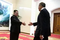 دیدار لاوروف و کیم جونگ اون/دعوت اون به مسکو+عکس