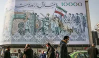 بانک مرکزی ۲۰۰ هزار میلیارد ارزپاشی کرد و دلار به ۵۵ تومان رسید؛ دلار تا ۶۰ هزار تومان چند روز فاصله دارد؟