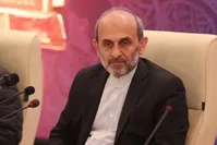 پیمان جبلی به دیدار خانواده‌های داغ دیده حادثه بندرعباس رفت