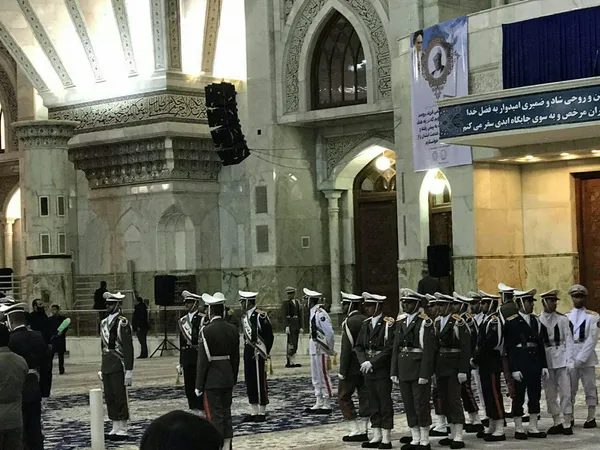 مرقد مطهر امام