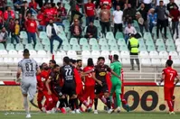 حمله پرسپولیسی‌ها به مجری فوتبال برتر