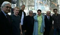 تصویری دیده نشده از حضور اکبر گلپایگانی در مراسم تشیع فردین
