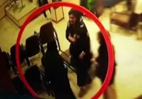 روایت پدر مهسا امینی از برخورد فیزیکی با دخترش/ لباس مهسا همان بود که در فیلم مشخص است
