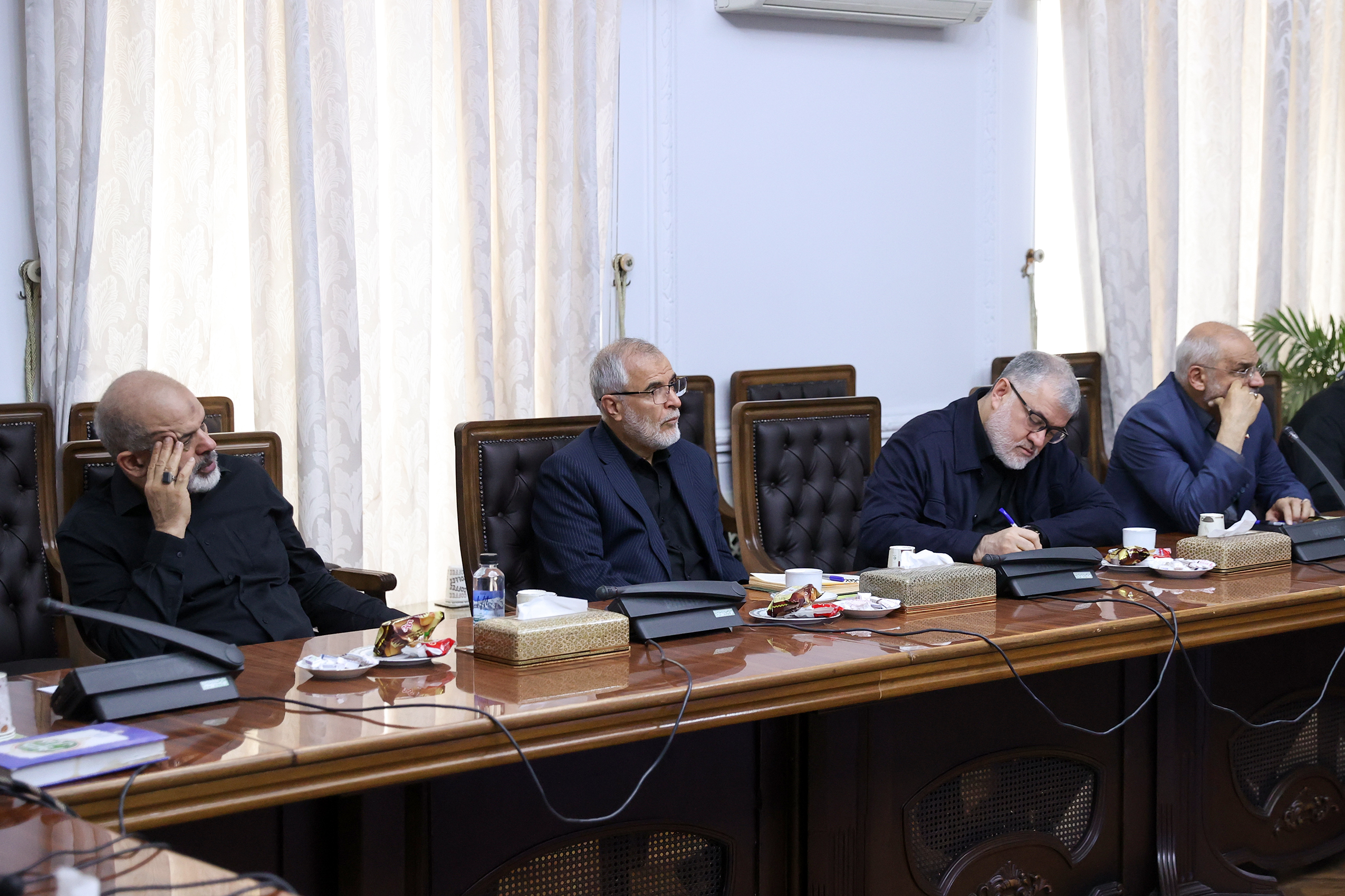 عکس | حضور سردار وحیدی، فرمانده سپاه در یک
