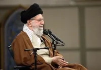 رهبر انقلاب: خیلی از فساد‌ها بر اثر بیکاری است| اعتراض‌های کارگران بجاست