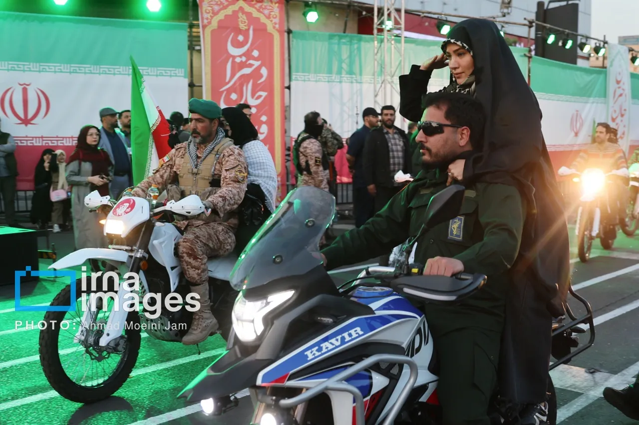 مراسم راهپیمایی دختران «جان‌فدای ایران»، ظهر جمعه (۲۸ فروردین ۱۴۰۵) از میدان امام حسین (ع) تا میدان انقلاب برگزار شد.