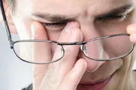 روش‌هایی ساده برای برطرف کردن خستگی چشم