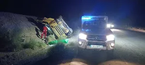 واژگونی تریلی در سمنان/ دو نفر جان‌باختند