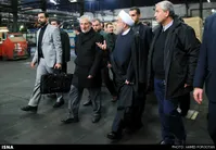 بازدید رئیس‌جمهور از کارخانه مینا و عزاداری در جمع کارگران/کار و تولید اولویت کشور+تصاویر