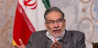 شمخانی: وزیر خارجه ایران با اختیارات کامل برای مذاکره غیرمستقیم با امریکا، راهی عمان است