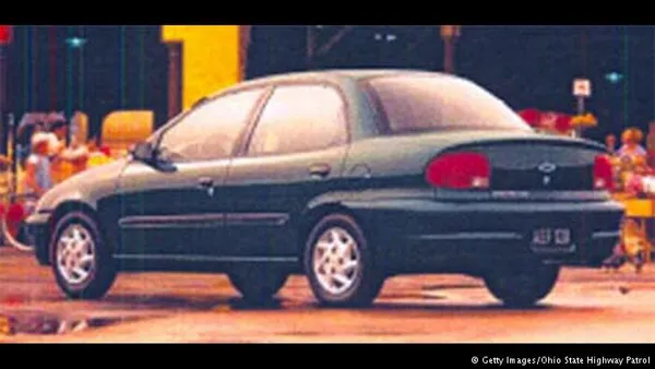 Geo Metro
این خودرو محصول مشترک سوزوکی و شرکت جنرال موتورز بود که بین سال&zwnj;های ۱۹۸۹ تا ۲۰۰۱ تولید شده است.
