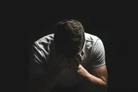 چرا برخی همیشه احساس خستگی می‌کنند؟ / ۷ دلیل پزشکی