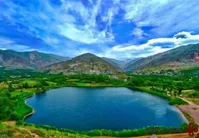 فیلم| دریاچه‌ای در میان سبزه زار