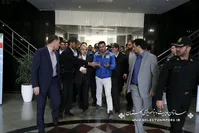 تجمع مقابل خودرو معاون رئیس‎جمهور| حضور نوبخت در جمع معترضان+ فیلم و عکس