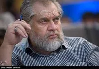 واکنش نادر طالب‌زاده به انتشار تصاویر خبرسازش در برنامه‌ای خارجی: لحظه آخر از پوشش مجری خبردار شدم