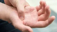 گزگز شدن دست و پا علامت کبد چرب است؟