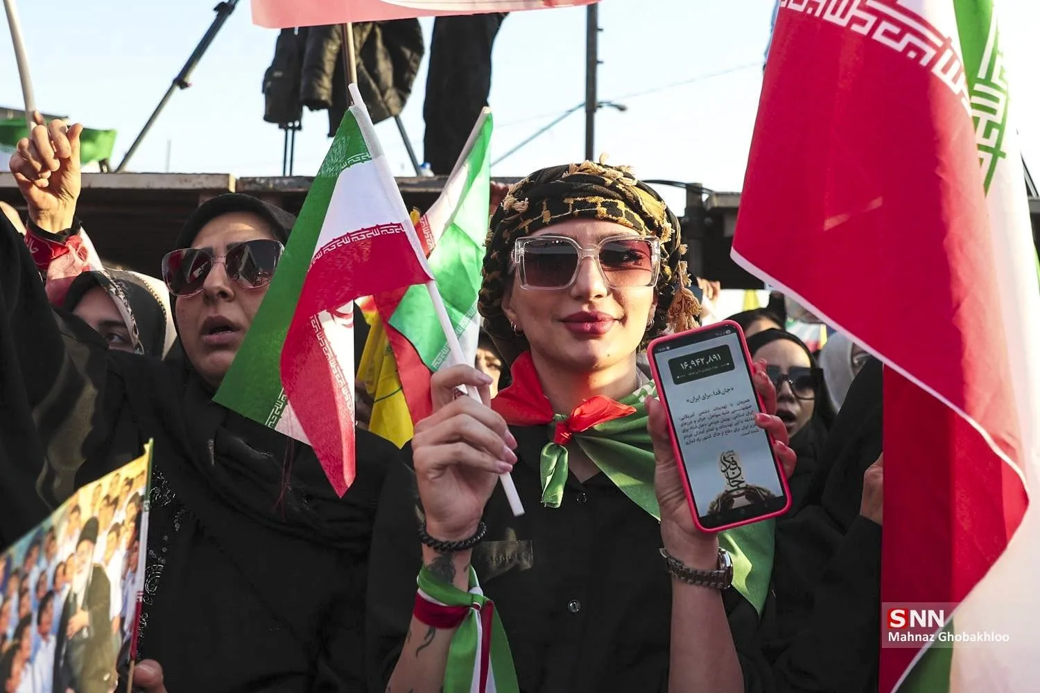 مراسم راهپیمایی دختران «جان‌فدای ایران»، ظهر جمعه (۲۸ فروردین ۱۴۰۵) از میدان امام حسین (ع) تا میدان انقلاب برگزار شد.