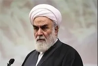 مسئول دفتر رهبری: اقلیتی قارون‌صفت با ماشین‌های میلیاردی در خیابان‌ها رژه می‌روند| عده‌ای در ویلا‌های ۷۰۰ میلیاردی زندگی می‌کنند و عده‌ای در زیرپله| رهبر انقلاب زندگی زیر متوسط دارند