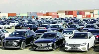 معمای خودروهای لوکس در خیابان تخت طاوس