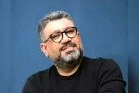 واکنش رضا رشیدپور به انتشار تصویرش در کنار شرکت‌کنندگان «عشق ابدی»