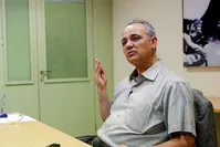 کنایه زیدآبادی به کیهان؛ مگر پزشکیان می‌خواهد «بهشت» را تحویل گیرد!