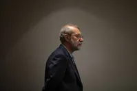 بازآرایی هرم قدرت در ایران به روایت نیویورک‌تایمز؛ لاریجانی اداره کشور را برعهده گرفته است؟